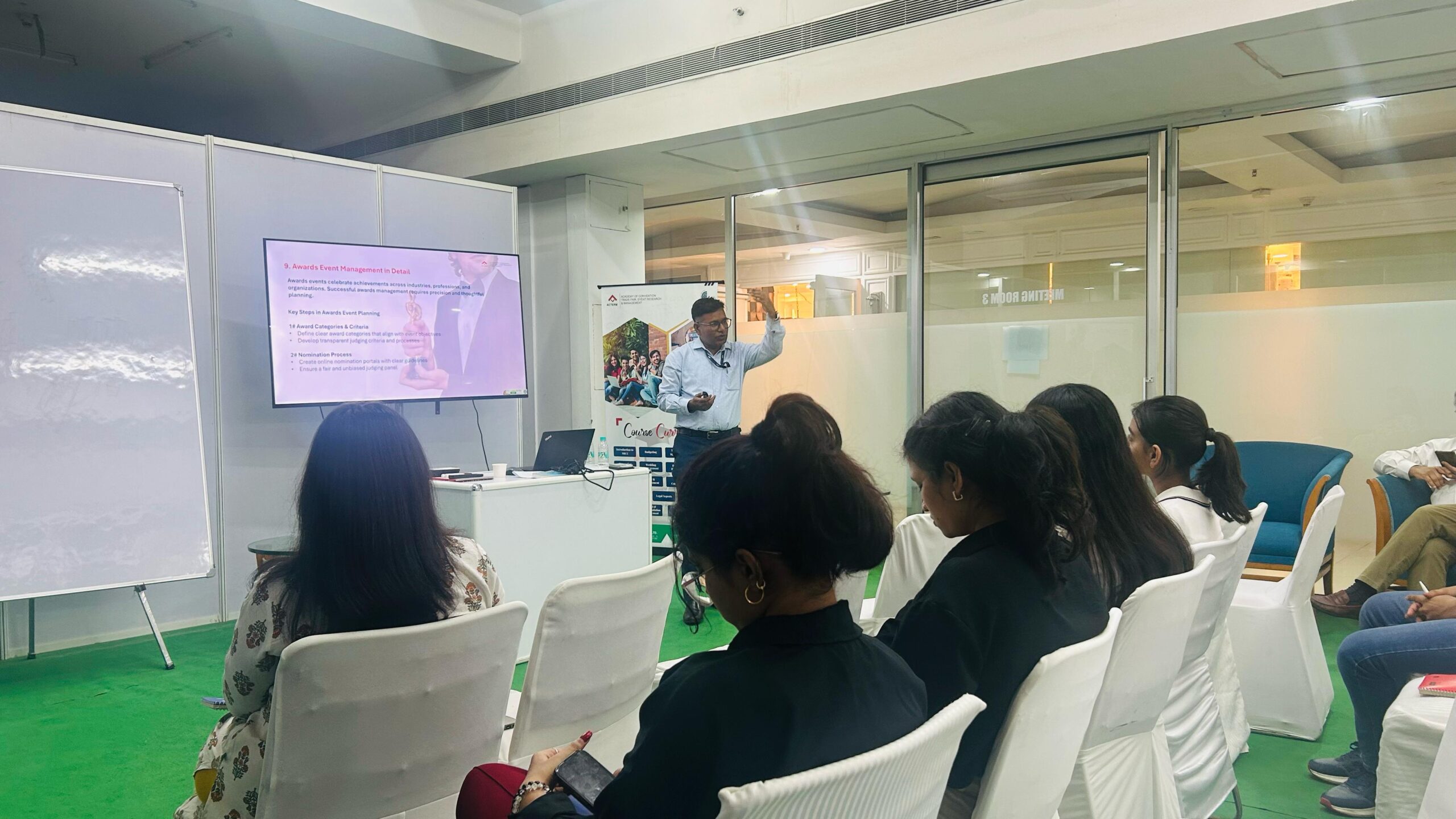 WhatsApp Image 2025-05-05 at 10.39