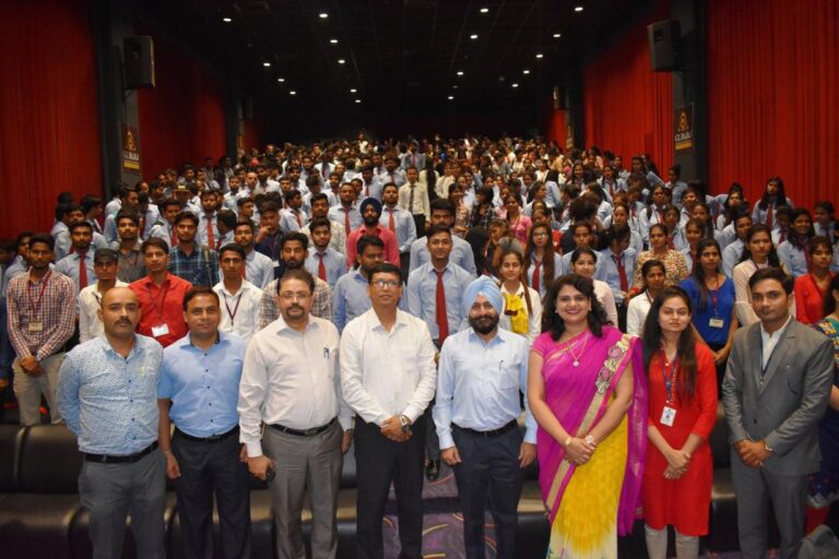 e28f4a_f8c6386290cd496a8c95134751a21885~mv2_d_2048_1365_s_2